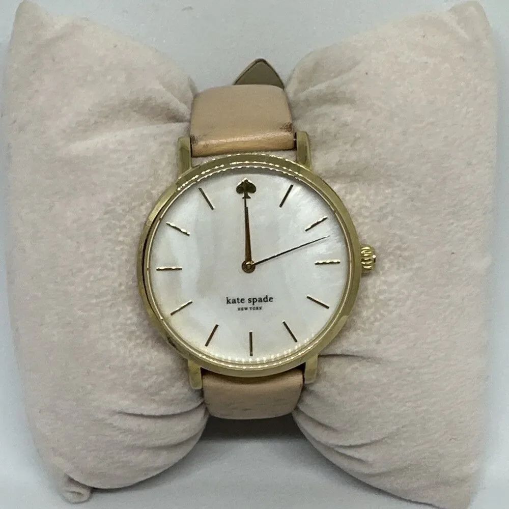 Kate Spade New York Metro 0073 Women's Beige Leather Analog Dial Watch HME460